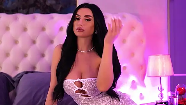 IsabelleHunt online show from 28, 2, 2025