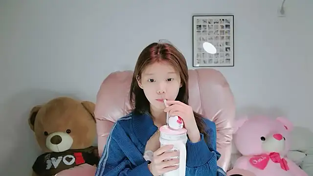 yangyang-1115 online show from 28, 4, 2026
