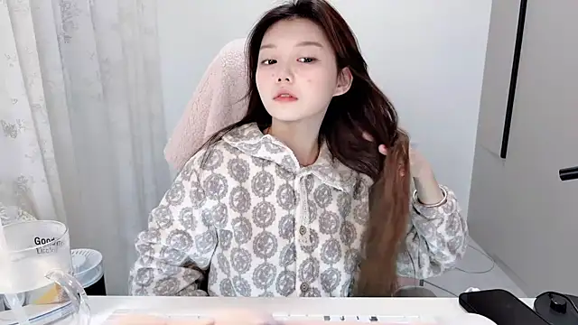 yangyang-1115 online show from 13, 11, 2025