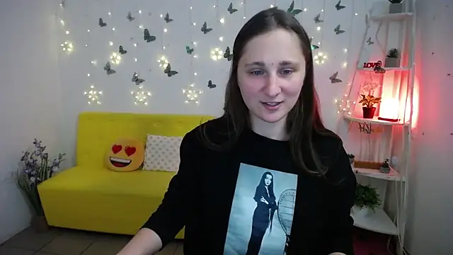 MichelLeee online show from 28, 4, 2026