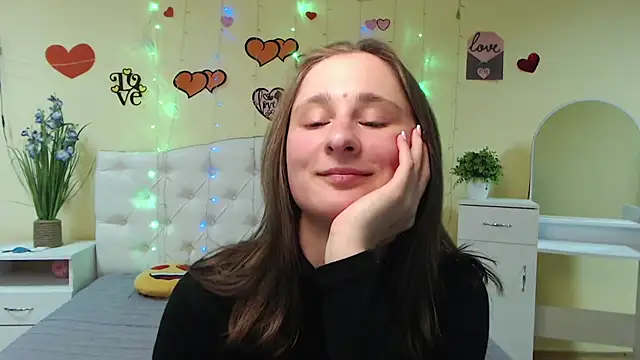 MichelLeee online show from 21, 2, 2025