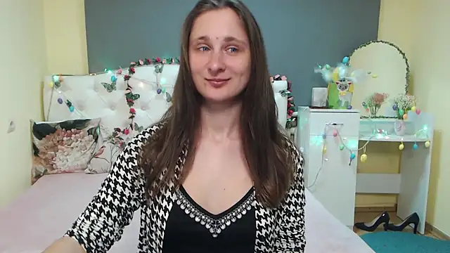 MichelLeee online show from 2, 4, 2026