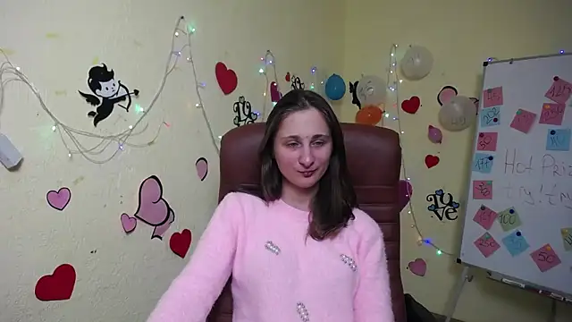 MichelLeee online show from 10, 2, 2025