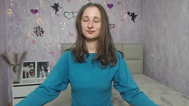 MichelLeee online show from 13, 2, 2025
