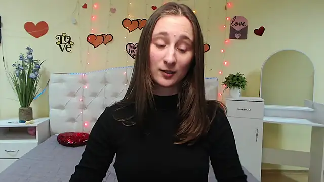 MichelLeee online show from 12, 2, 2025
