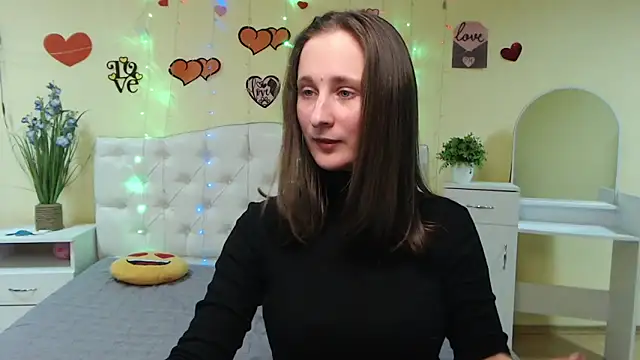 MichelLeee online show from 18, 2, 2025