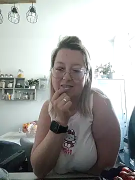 Lillyloo  online show from 2, 3, 2025