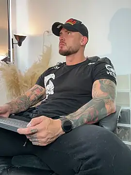 DimitriSullivan  online show from 26, 6, 2026