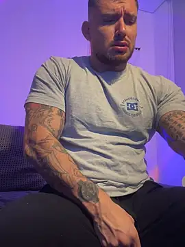 Snapshot of DimitriSullivan_ chatting on 2, 6, 2026 DimitriSullivan online show from 2, 6, 2026