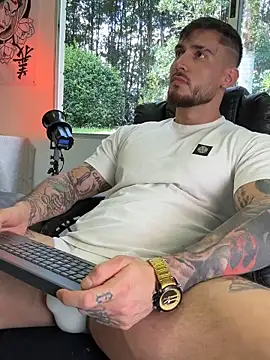 DimitriSullivan  online show from 11, 11, 2025