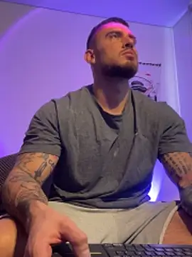 Snapshot of DimitriSullivan_ chatting on 4, 6, 2026 DimitriSullivan online show from 4, 6, 2026