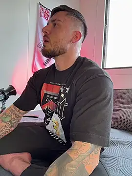 DimitriSullivan  online show from 24, 11, 2025