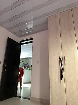 Lady Rey online show from 4, 11, 2025