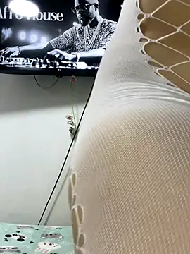 Leyna Kenet online show from 7, 11, 2025