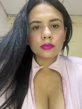 Leyna Kenet online show from 17, 5, 2026