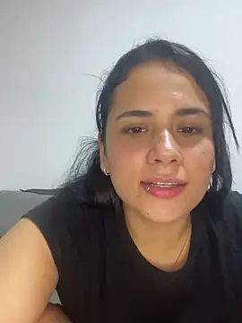 Leyna Kenet online show from 7, 12, 2024
