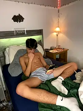 Linc0ln dykes online show from 8, 12, 2024