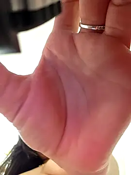 Snapshot of NeredaXxx chatting on 7, 11, 2025 NeredaXxx online show from 7, 11, 2025