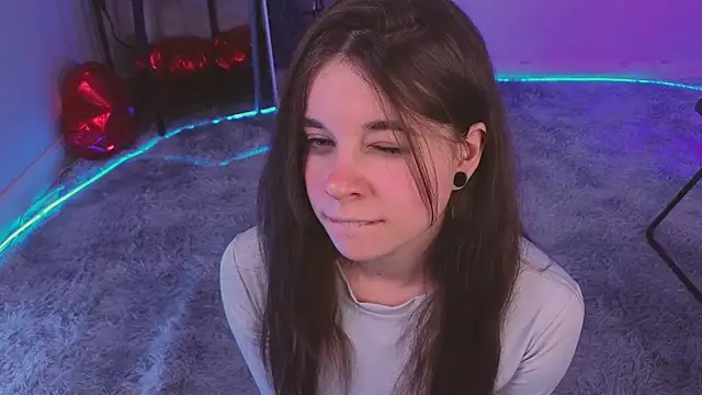 Miss Spider online show from 21, 2, 2025