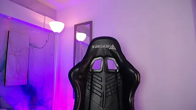 Aniie Doll online show from 26, 3, 2026