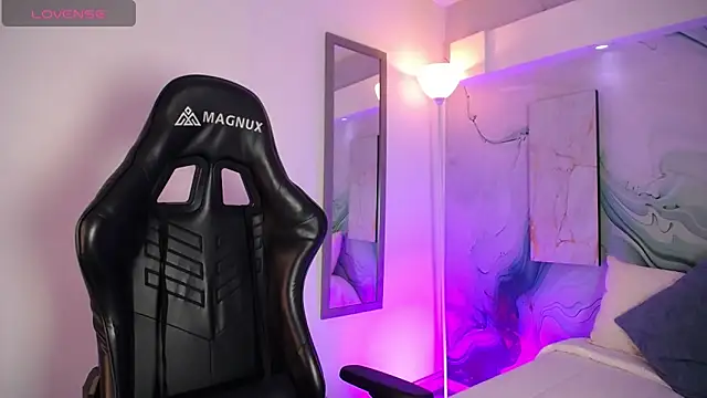 Aniie Doll online show from 9, 4, 2026