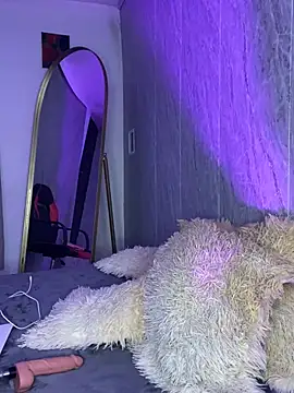 Valery hilthon online show from 10, 3, 2025