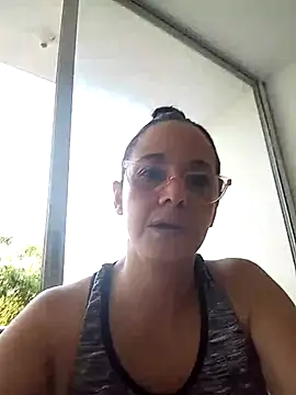 Snapshot of nicolle_milf1978 chatting on 18, 7, 2026 nicolle milf1978 online show from 18, 7, 2026