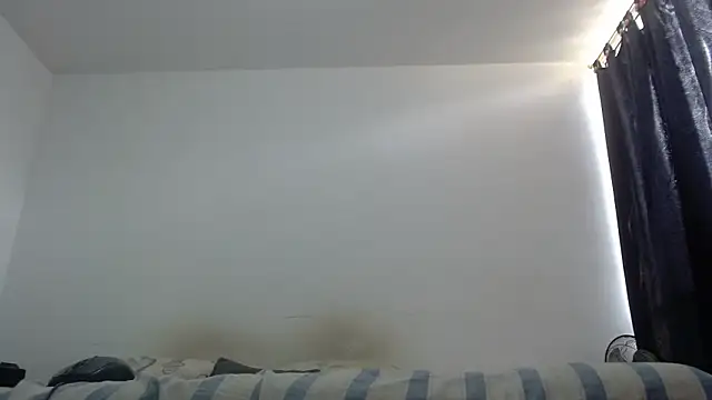 nicolle milf1978 online show from 20, 11, 2025