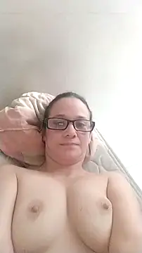 nicolle milf1978 online show from 17, 10, 2025