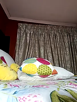 Wildblack22 online show from 4, 12, 2025