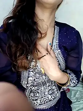 xpihu online show from 5, 11, 2025