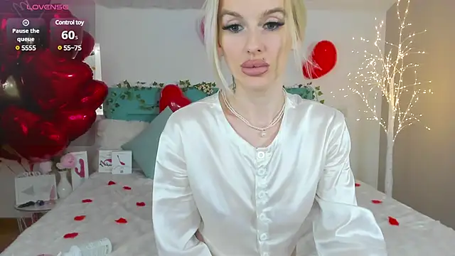 Lana kitty   online show from 17, 2, 2025