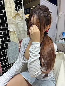Snapshot of Selenaaaaa- chatting on 25, 4, 2026 Selenaaaaa- online show from 25, 4, 2026