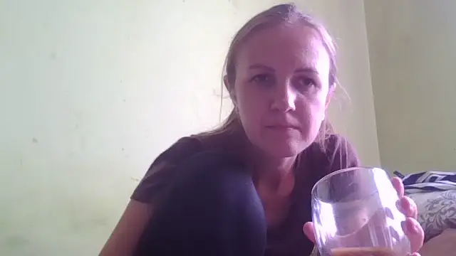 Snapshot of Milaniya261 chatting on 7, 7, 2026 Milaniya261 online show from 7, 7, 2026