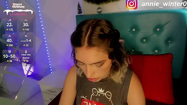 Annie  winter online show from 22, 12, 2024