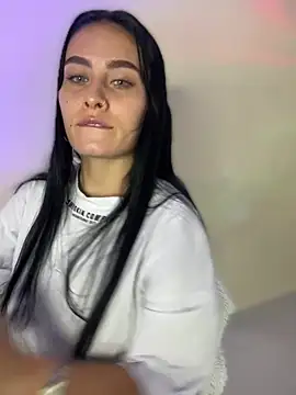 Snapshot of Aria_uwu chatting on 9, 6, 2026 Aria uwu online show from 9, 6, 2026