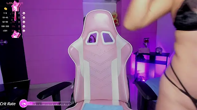 arigomez1 online show from 24, 1, 2025