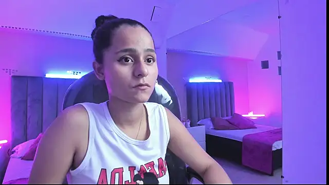 Snapshot of Giselle_Roldan chatting on 29, 4, 2026 Giselle Roldan online show from 29, 4, 2026