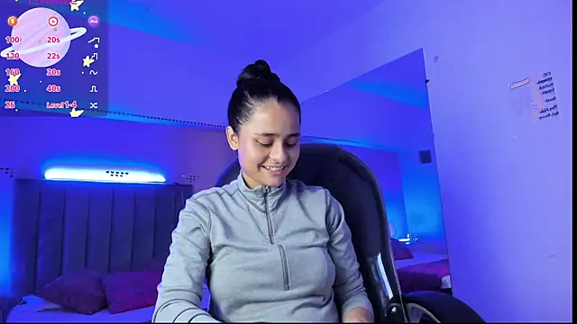 Snapshot of Giselle_Roldan chatting on 23, 4, 2026 Giselle Roldan online show from 23, 4, 2026