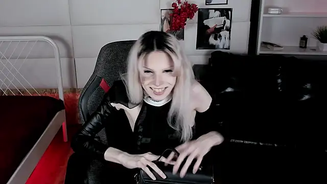 PamelamyDreamys online show from 2, 3, 2025