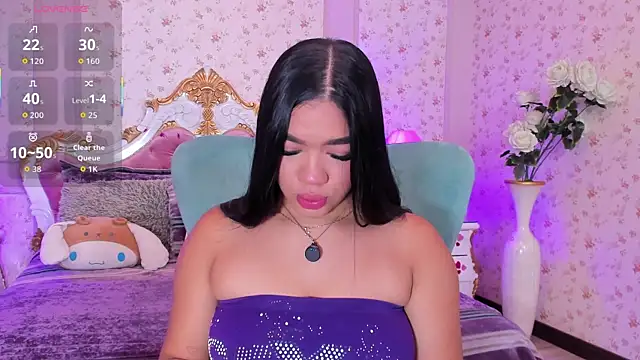 AllissonJames online show from 4, 11, 2025