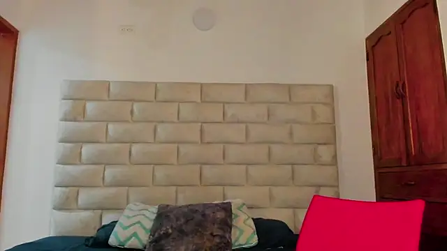 Dylan Taylor online show from 25, 11, 2025