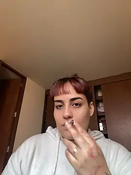 Snapshot of name_less_lulu chatting on 31, 5, 2026 name less lulu online show from 31, 5, 2026