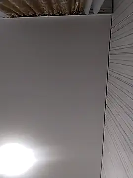 Lorrain Dorrie online show from 26, 11, 2025