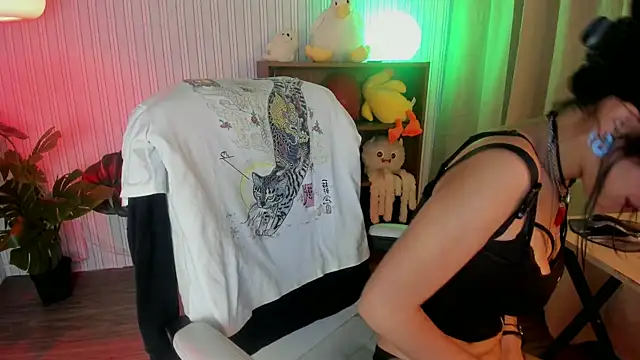lilith hart online show from 20, 2, 2025