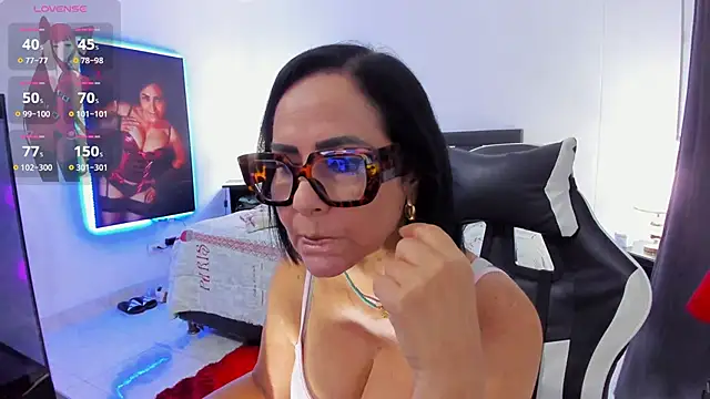 RubyBonnet  online show from 1, 10, 2025
