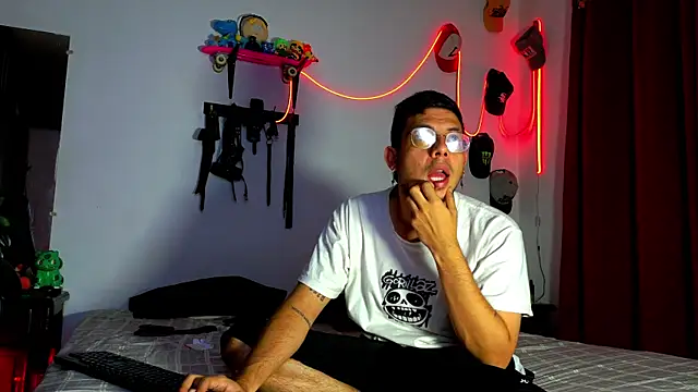 Nymphobuddies online show from 27, 1, 2025