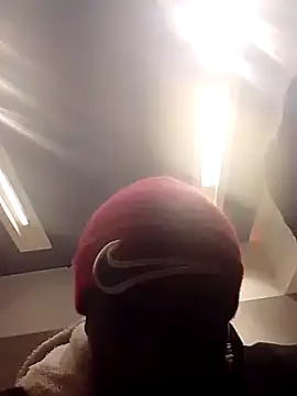 Bigote Big0357 online show from 8, 11, 2025