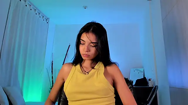 AnabelWolf online show from 3, 2, 2025