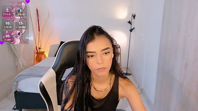 AnabelWolf online show from 25, 11, 2025